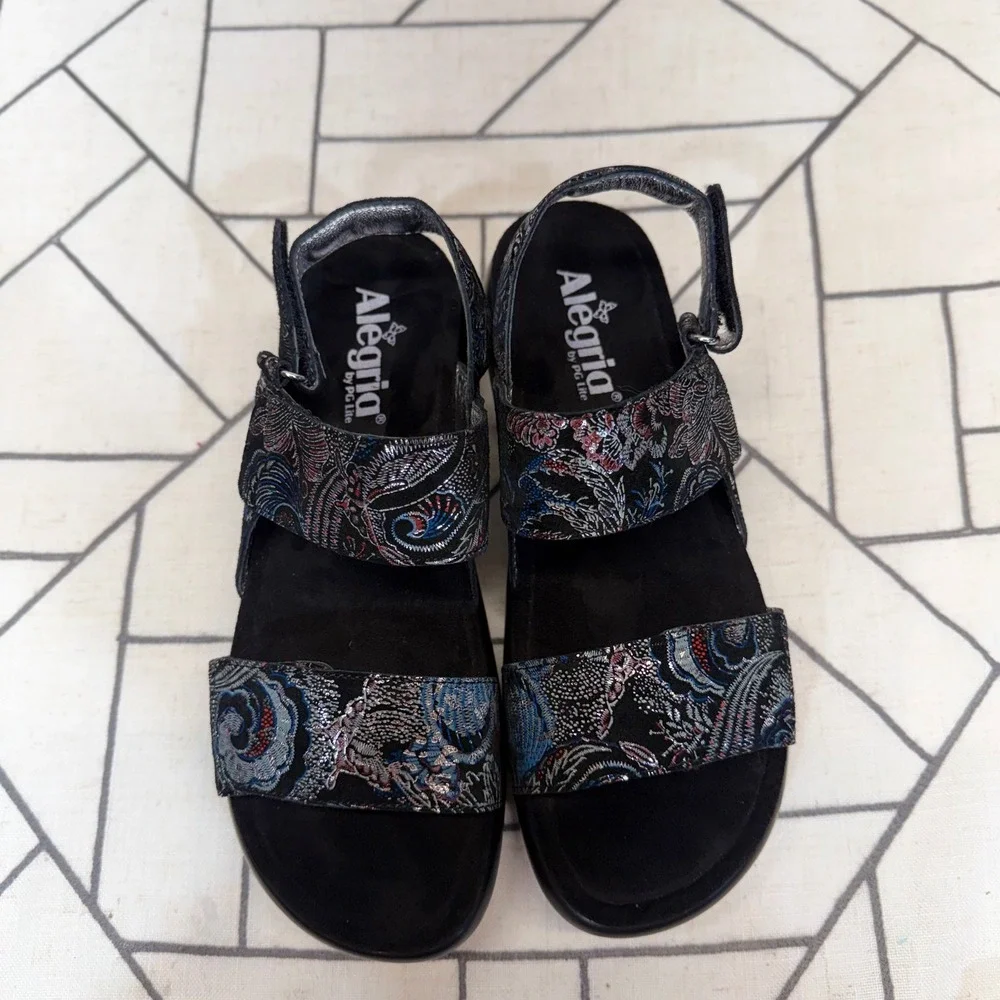 Alegria Platform Sandals Size 38 Black Metallic Paisley Brocade Leather BAI-611